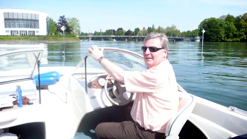 Bild: privat - Michael Brückner auf seinem Boot